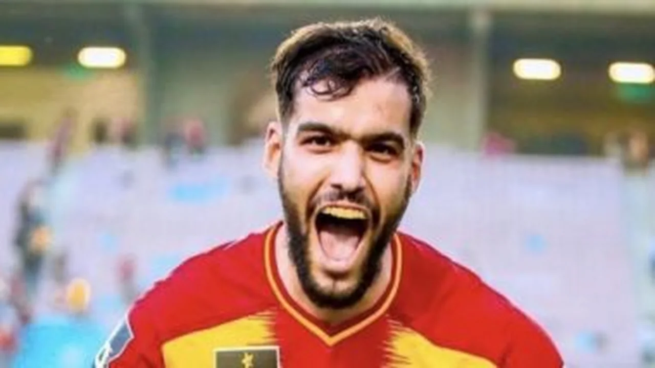 الأهلي يحسم موقفه من ضم لاعب جزائري لتدعيم الدفاع في ميركاتو الصيف
